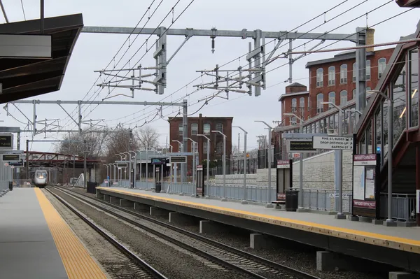 FRA funnels $2 billion in cancelled California high-speed rail funds into a 43-trainset Amtrak order